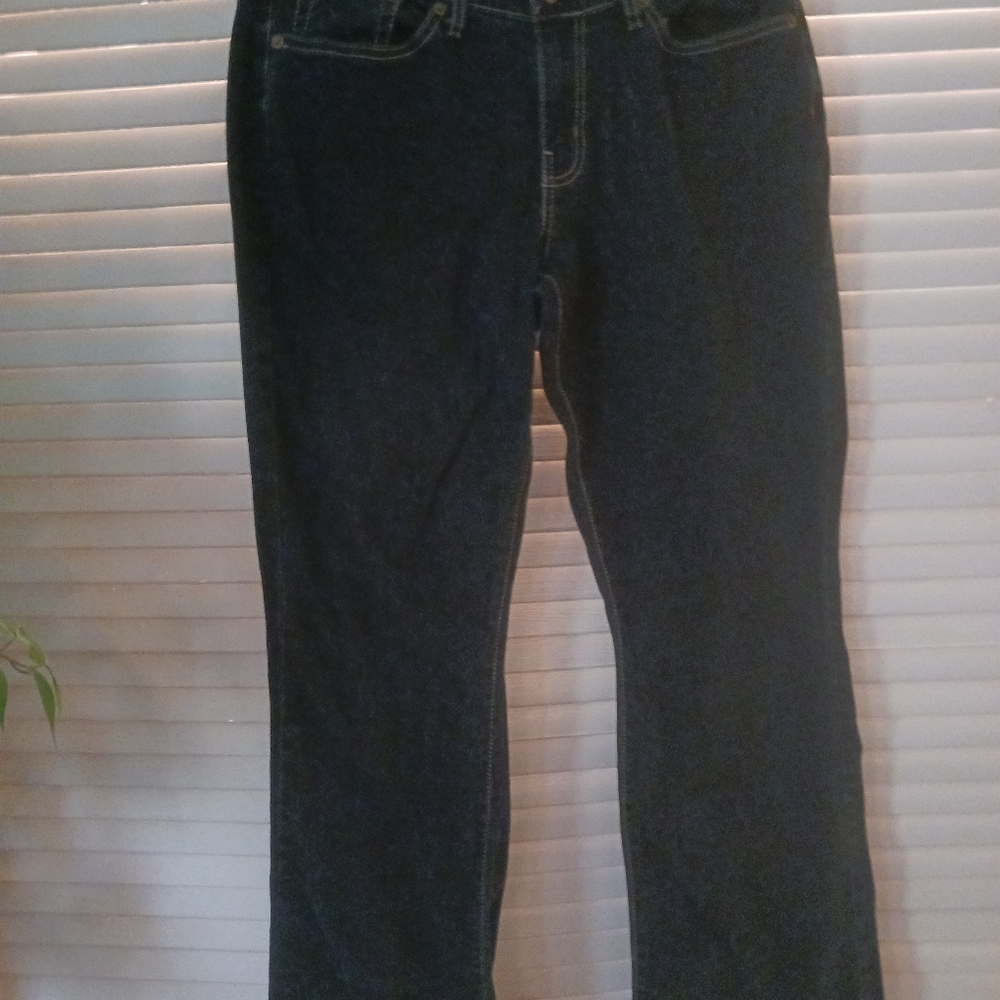 Ladies Signature by Levi Curvy Bootcut Size 14 Jeans